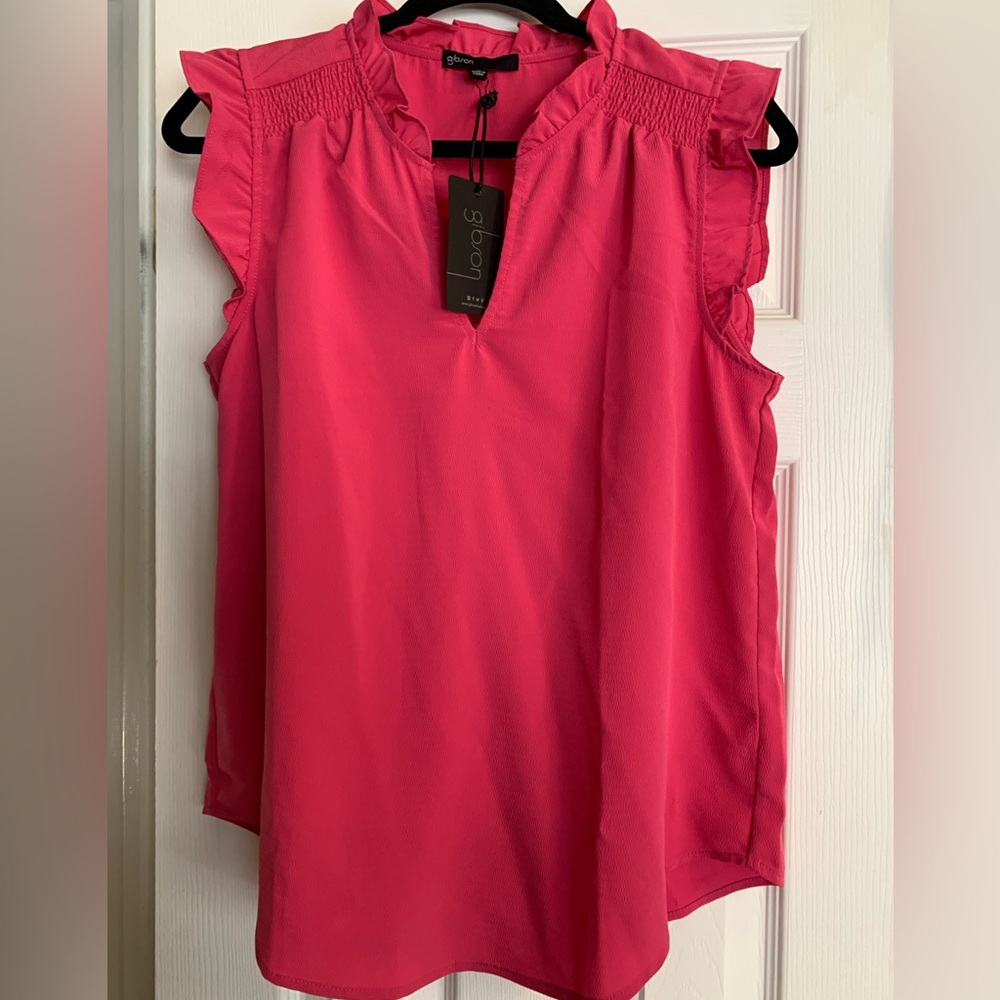 Adorable Gibsonlook split neck tops